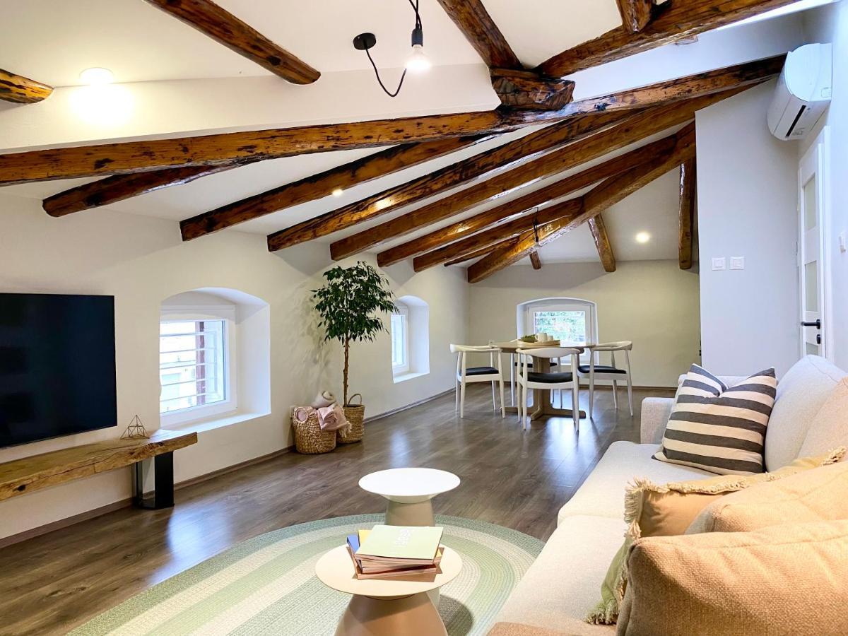 Апартаменты Parentium Loft Center Square Пореч Экстерьер фото