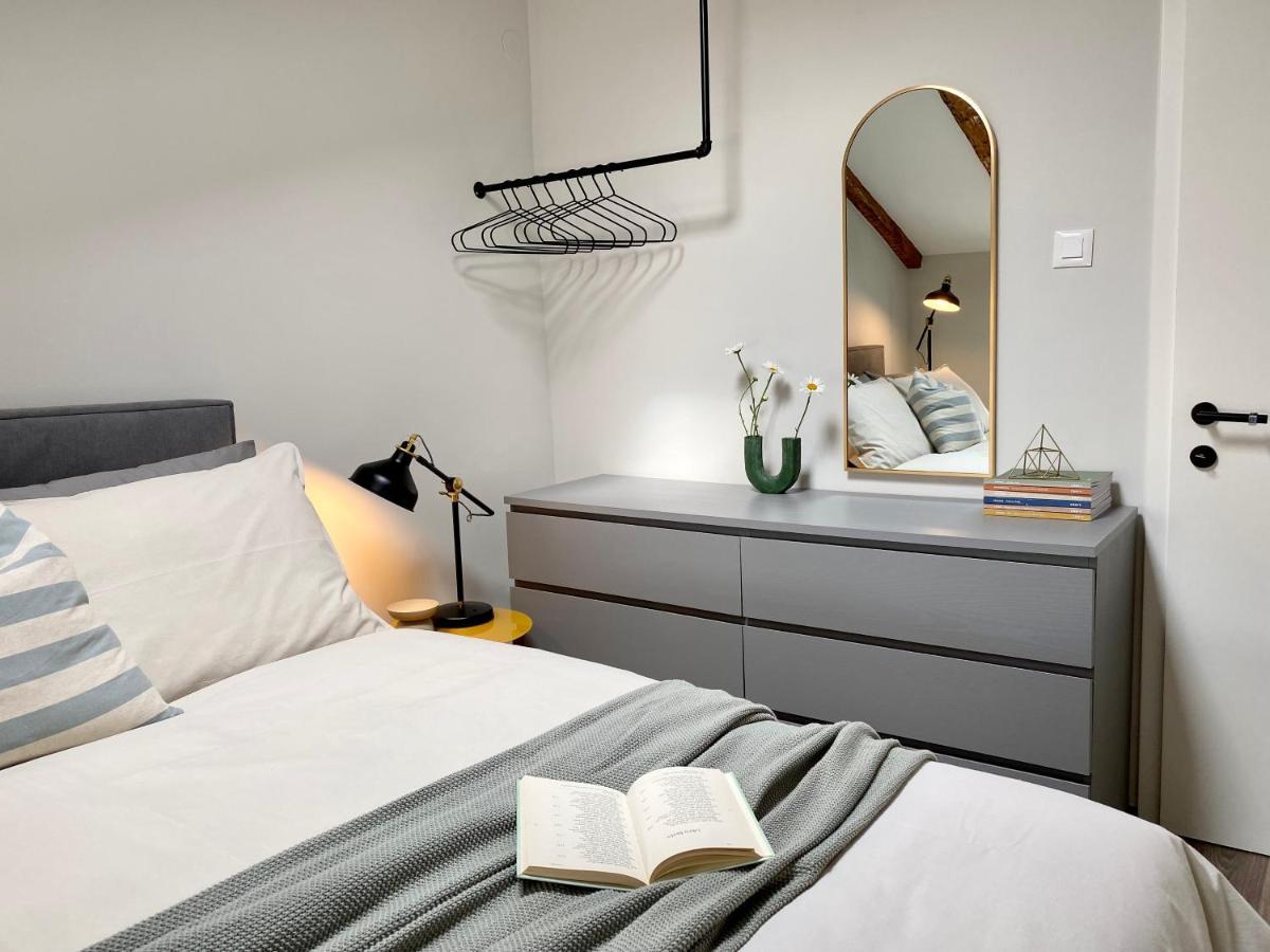 Апартаменты Parentium Loft Center Square Пореч Экстерьер фото